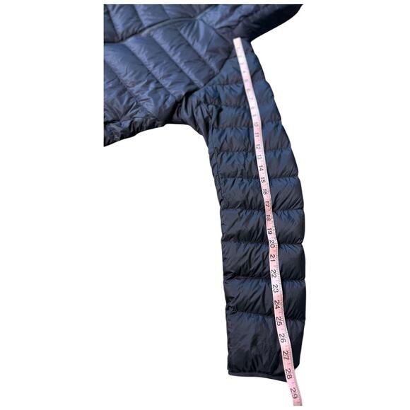 NWOT Uniqlo Ultra Light Down Navy Ladies Hooded Puffer Jacket Size Medium - Picture 7 of 11